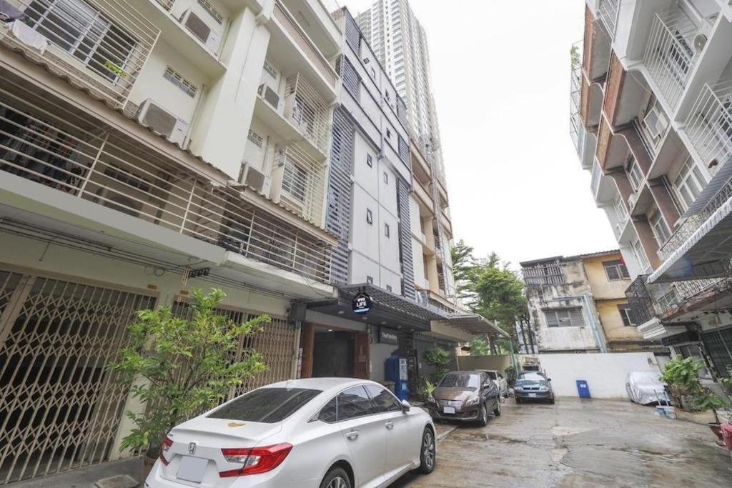 Oyo 935 The Palm Apartment Bangkok Exterior foto